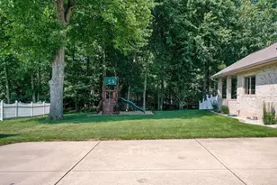 1184 Pleasant Valley Dr, Oneida, WI 54155 - Photo 44