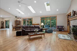 1184 Pleasant Valley Dr, Oneida, WI 54155 - Photo 6