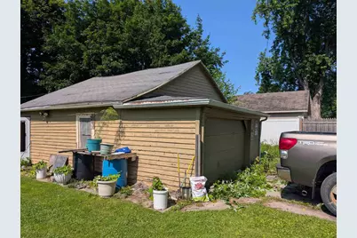 1155 Stuart Street, Green Bay, WI 54301 - Photo 4