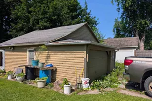 1155 Stuart St, Green Bay, WI 54301 - Photo 4
