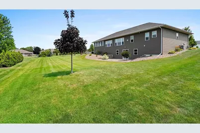 3327 Egret Drive, Green Bay, WI 54311 - Photo 2