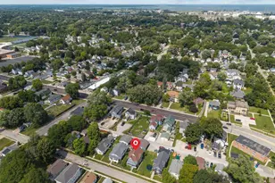 830 Christiana St, Green Bay, WI 54303 - Photo 4