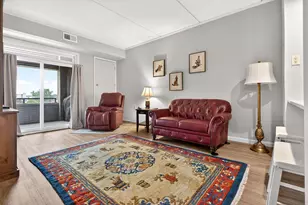 400 N Richmond St, Appleton, WI 54911 - Photo 6