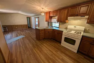 614 Spruce Cir, Redgranite, WI 54970 - Photo 8