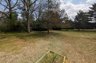 614 Spruce Cir, Redgranite, WI 54970 - Photo 6
