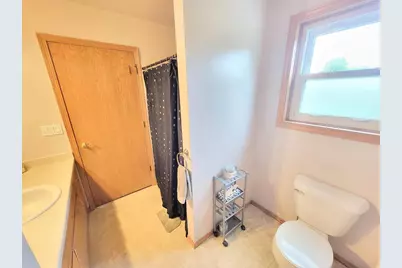 W5424 Red Clover Trail, Appleton, WI 54915 - Photo 8