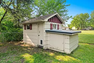 2116 Manitowoc Rd, Green Bay, WI 54302 - Photo 48