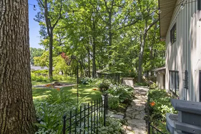 2424 Pinehurst Circle, Green Bay, WI 54302 - Photo 58