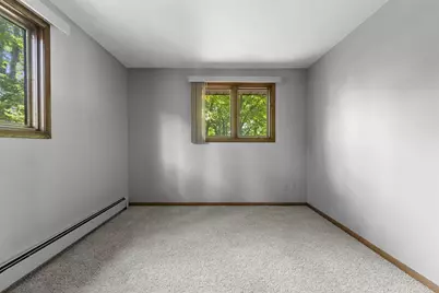 2424 Pinehurst Circle, Green Bay, WI 54302 - Photo 18