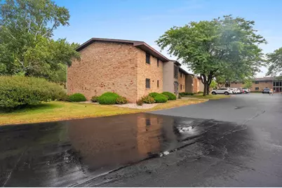288 Campbell Road #Unit B, Oshkosh, WI 54902 - Photo 2