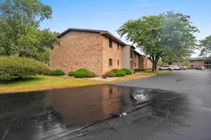 288 Campbell Road, Oshkosh, WI 54902 - Photo 2