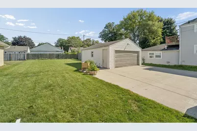 1352 W Commercial Street, Appleton, WI 54914 - Photo 24