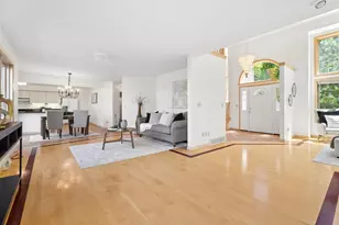 5181 Edgewater Beach Rd, Green Bay, WI 54311 - Photo 10