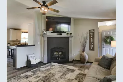412 Dewey Decker Drive, Green Bay, WI 54313 - Photo 14