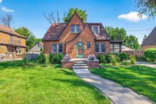 1036 W Oklahoma St, Appleton, WI 54914 - Photo 2