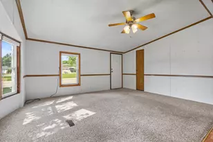435 Swanke St, Edgerton, WI 54486 - Photo 10