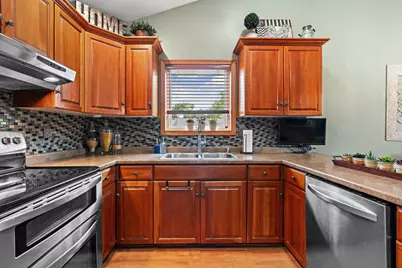 N9121 Kernan Avenue, Appleton, WI 54915 - Photo 8