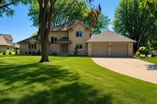 820 Windover Ct, Green Bay, WI 54313 - Photo 1