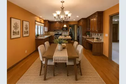 820 Windover Court, Green Bay, WI 54313 - Photo 8