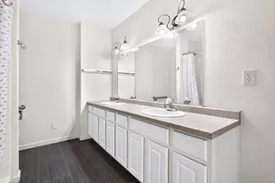 1027 E Green Tree Ct, Appleton, WI 54915 - Photo 18