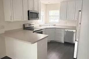 1027 E Green Tree Ct, Appleton, WI 54915 - Photo 12
