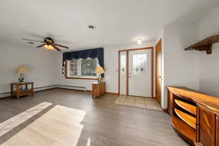 2461 Downy St, Green Bay, WI 54303 - Photo 2