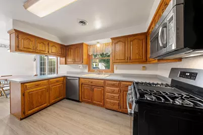 2461 Downy Street, Green Bay, WI 54303 - Photo 6