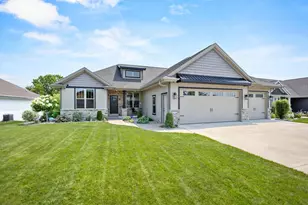 1638 Steiner Ln, Green Bay, WI 54313 - Photo 1