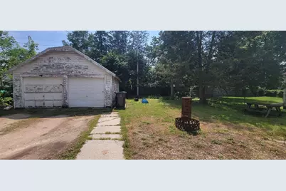 94 E 12th Street, Fond du Lac, WI 54395 - Photo 32