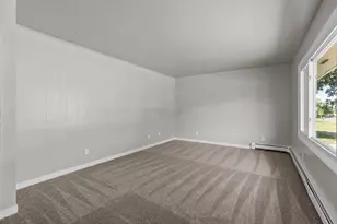 575 Glendale Ave, Oshkosh, WI 54901 - Photo 4