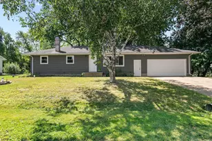 575 Glendale Ave, Oshkosh, WI 54901 - Photo 1