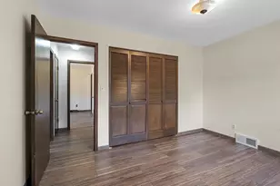 1235 E Murdock Ave, Oshkosh, WI 54901 - Photo 30