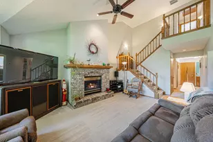 1709 E Midway Rd, Appleton, WI 54915 - Photo 10