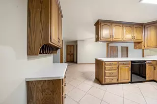 1814 Briquelet St, Green Bay, WI 54304 - Photo 12