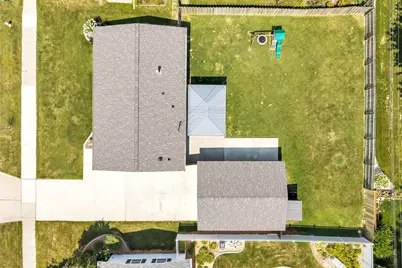1797 St Agnes Drive, Green Bay, WI 54304 - Photo 2