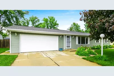 1135 Anchor Street, Green Bay, WI 54313 - Photo 1