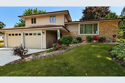 1600 Brentwood Drive, Oshkosh, WI 54904 - Photo 2