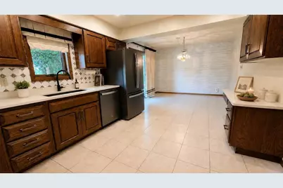 1600 Brentwood Drive, Oshkosh, WI 54904 - Photo 14