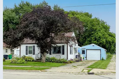 1437 14th Avenue, Green Bay, WI 54304 - Photo 1