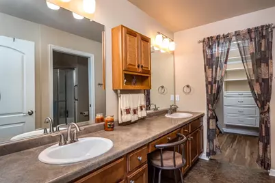 2306 E Sienna Way, Appleton, WI 54913 - Photo 14