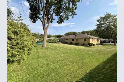 147 Hilltop Drive, Green Bay, WI 54301 - Photo 28