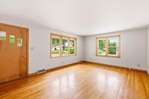 441 N Winnebago St, De Pere, WI 54115 - Photo 2