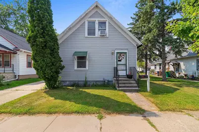 725 St George Street, Green Bay, WI 54302 - Photo 1