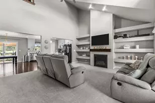 4761 N Thistle Ln, Appleton, WI 54913 - Photo 6