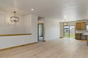 N3962 Wettering Way, Kaukauna, WI 54130 - Photo 8