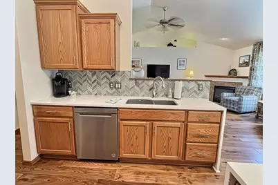262 Wyldewood Drive, Oshkosh, WI 54904 - Photo 12