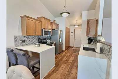 262 Wyldewood Drive, Oshkosh, WI 54904 - Photo 4