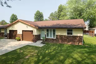 517 Kelly Jo Dr, Green Bay, WI 54303 - Photo 4