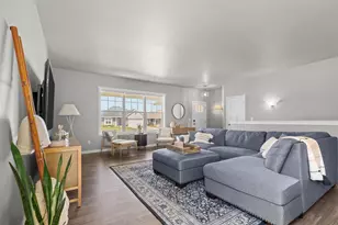 1269 Brayden Ln, De Pere, WI 54115 - Photo 2