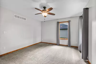 290 Royal St Pats Drive, Wrightstown, WI 54180 - Photo 16